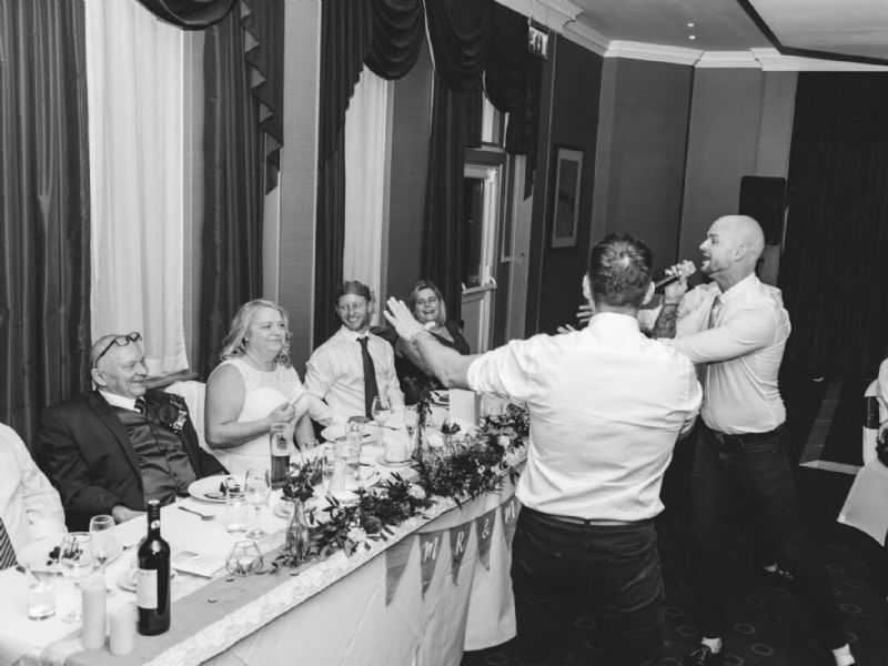 the fantastic singing waiters